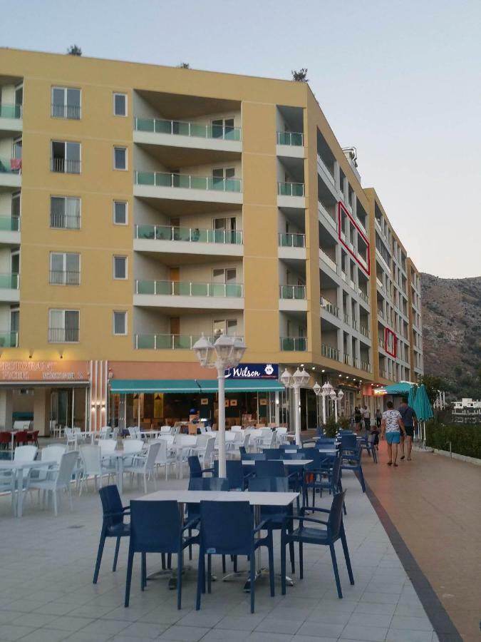Bruka Apartaments Shengjin Bagian luar foto