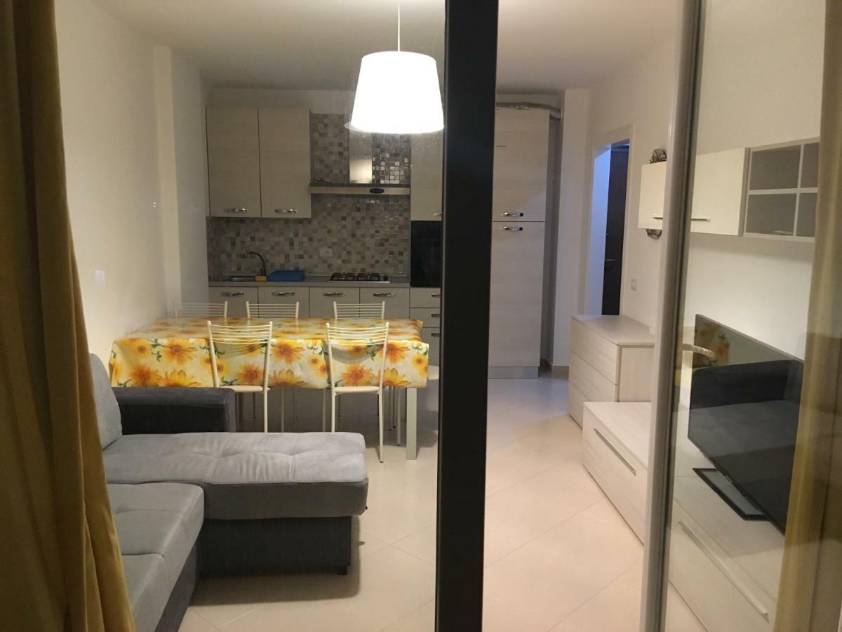 Bruka Apartaments Shengjin Bagian luar foto